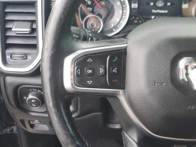 2019 RAM 1500 Laramie Crew Cab 4x2 5'7' Box