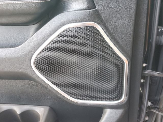 2019 RAM 1500 Laramie Crew Cab 4x2 5'7' Box