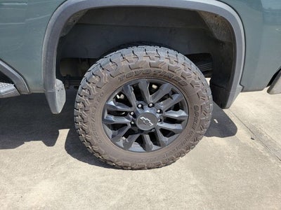 2025 Chevrolet Silverado 2500HD 4WD Crew Cab Standard Bed LT