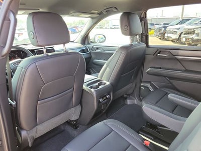 2026 GMC Acadia Elevation FWD