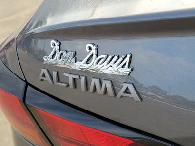 2025 Nissan Altima 2.5 SR
