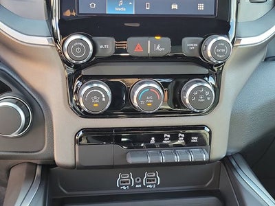 2026 RAM 1500 RAM 1500 EXPRESS CREW CAB 4X4 5'7' BOX