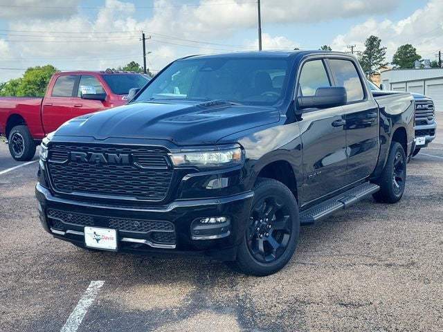 2026 RAM 1500 RAM 1500 EXPRESS CREW CAB 4X4 5'7' BOX