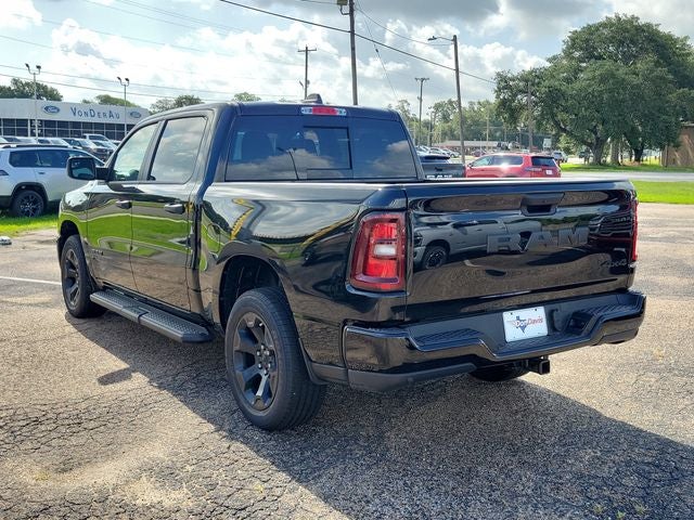 2026 RAM 1500 RAM 1500 EXPRESS CREW CAB 4X4 5'7' BOX