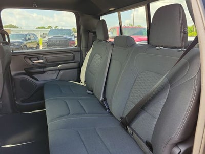 2026 RAM 1500 RAM 1500 EXPRESS CREW CAB 4X4 5'7' BOX
