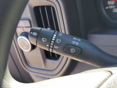 2023 Chevrolet Silverado 1500 2WD Crew Cab Short Bed Custom