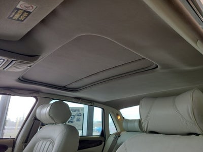 2000 Jaguar XJ8 Base